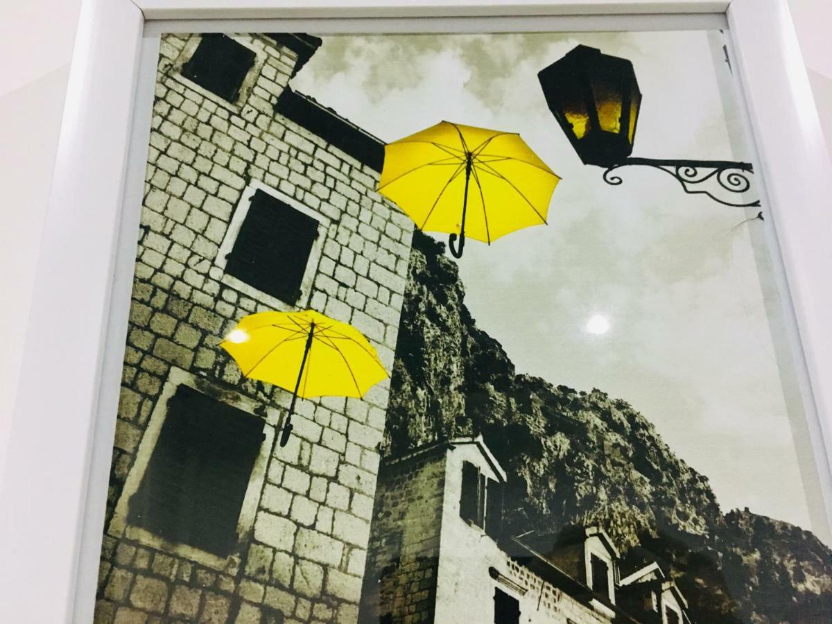 Yellow Room With Sea View Makhinjauri Buitenkant foto