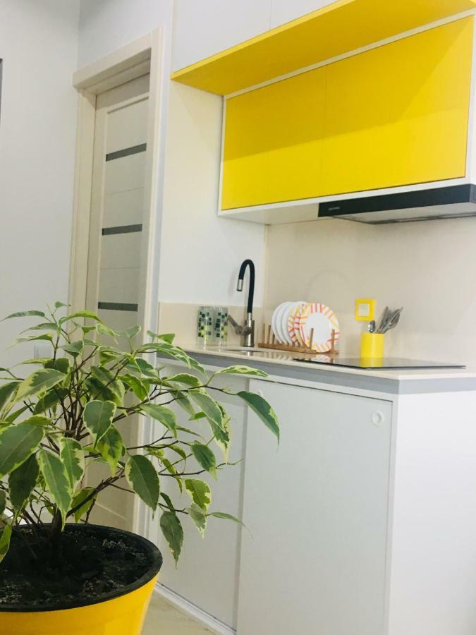 Yellow Room With Sea View Makhinjauri Buitenkant foto