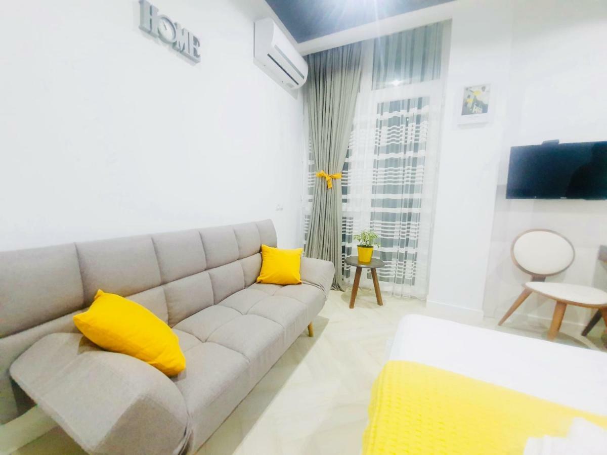 Yellow Room With Sea View Makhinjauri Buitenkant foto